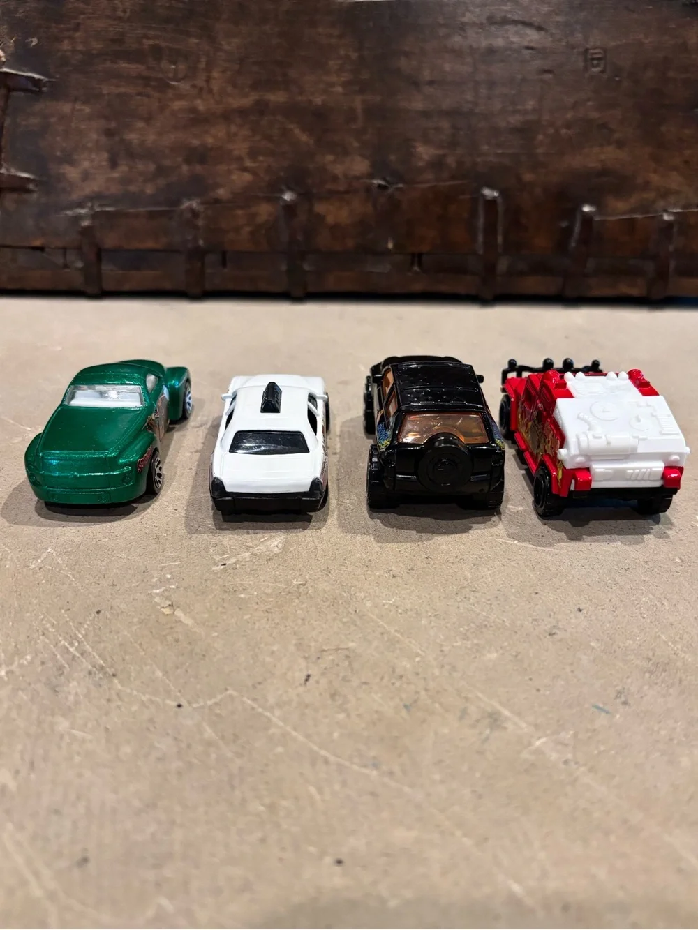 Matchbox Scooby-Doo! Die-Cast Metal Cars. Lot of 4